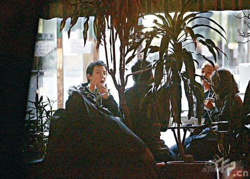 �Ǐ���ҹ��˦��Ů��LisaS���X��܇�����(�D)