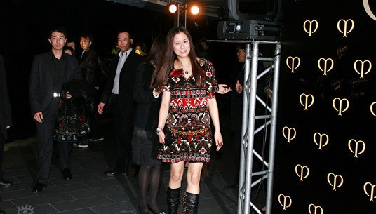 �D�ģ�����俴󸹱��������--����俬F(xi��n)��