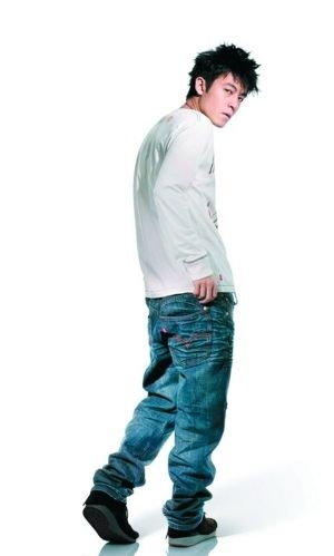 陳冠希為農夫專輯當監制 網友痛批其食言(圖) 陳冠希為農夫專輯當監制 網友痛批其食言(圖)