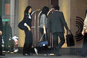 李嘉欣拒生子傳許晉亨百萬元找代母產(chǎn)子(圖)