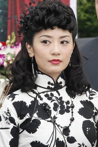 賈靜雯暴瘦臉凹 視訊看梧桐妹解愁(圖)