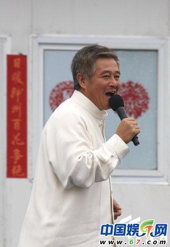 趙本山讀CEO當“班長” 欲拍時尚歌舞版二人轉 趙本山讀CEO當“班長” 欲拍時尚歌舞版二人轉