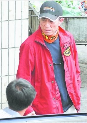 ��ˇ�\�F����ƬƬ�� С��ꖴ����b��������