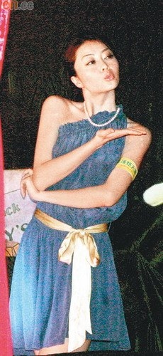 ��������W�ѽҳ��� �f���عⱻ�|����������Ů