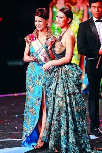 �۽���t��Ů���� 102�q�����ݷ��H�R�F��