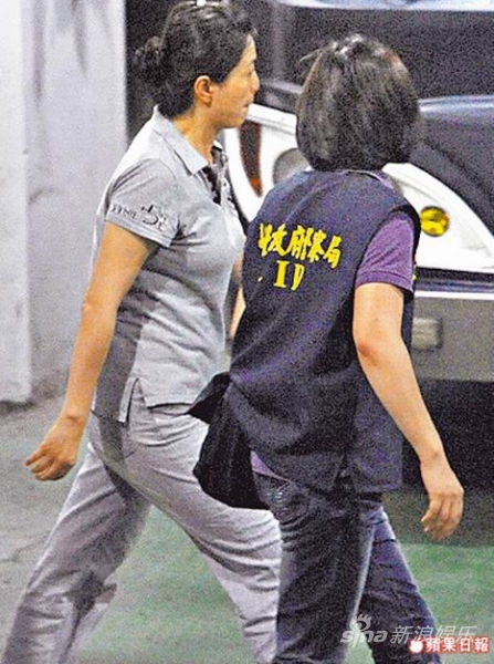 ���Ӳ����������Ů����������m